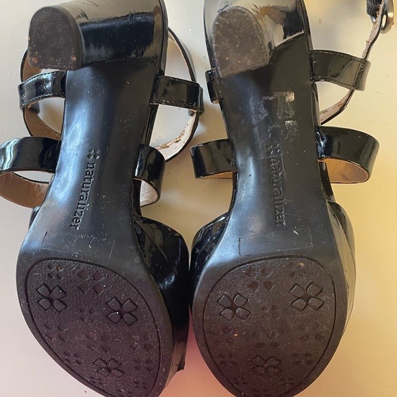 Naturalizer strappy heels with slight platform. Black patent. Size 7 1/2 - Picture 5 of 9